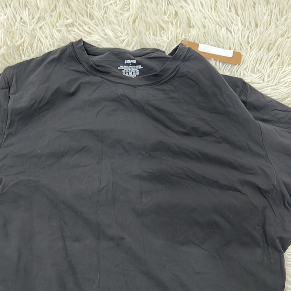 SKIMS  FITS EVERYBODY  LONG SLEEVE CREW NECK BODYSUIT - Picture 5 of 8